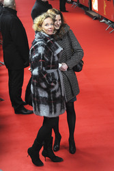 Katja Riemann mit Begleitung