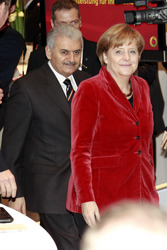 Binali Yildirim, Angela Merkel