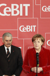 Binali Yildirim, Angela Merkel