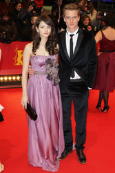 Natasha Petrovic, Alexander Fehling