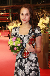 Alicia Vikander