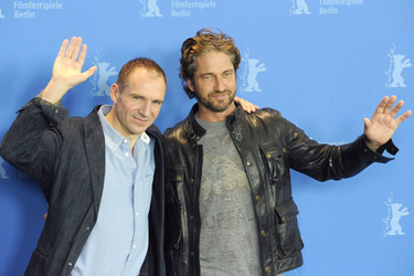 Ralph Fienes, Gerard Butler