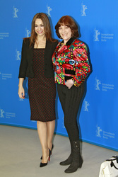 Natalia Verbeke, Carmen Maura
