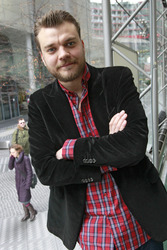 Pilou Asbaek