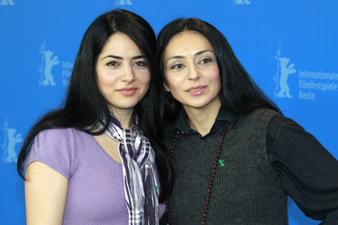 Nesrin Samdereli, Yasemn Samdereli