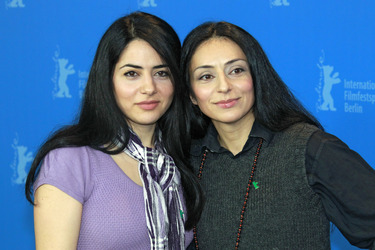 Nesrin Samdereli, Yasemn Samdereli