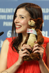 Aylin Tezel