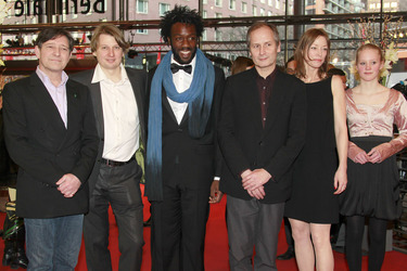 Pierre Bokma, Sava Lolov, Jean-Christophe Folly, Hippolyte Girardot, Jenny Schily, Maria Elise Miller
