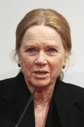 Liv Ullmann