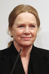 Liv Ullmann
