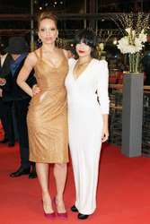 Victoria Mahoney, Zoe Kravitz
