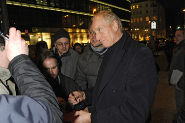 Charles Dance