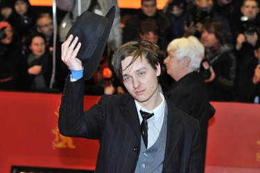 Tom Schilling