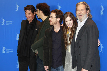 Josh Brolin, Joel Coen, Ethan Coen, Hailee Steinfeld, Jeff Bridges