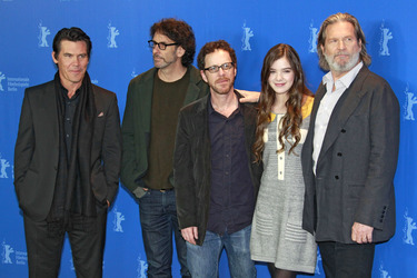 Josh Brolin, Joel Coen, Ethan Coen, Hailee Steinfeld, Jeff Bridges