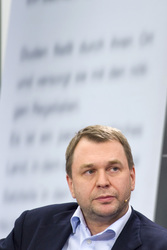 Dirk Kurbjuweit
