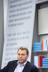 Dirk Kurbjuweit