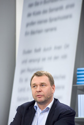 Dirk Kurbjuweit