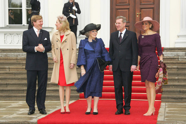 Willem-Alexander von Oranien-Nassau, Bettina Wulff, Königin Beatrix, Christian Wulff, Maxima Zorreguieta