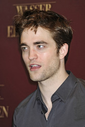 Robert Pattinson