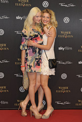 Mandy Bork, Sarina Nowak