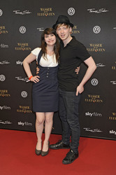 Jamila Saab, Tino Mewes