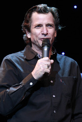 Dirk Benedict
