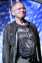 Lance Henriksen