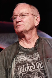 Lance Henriksen