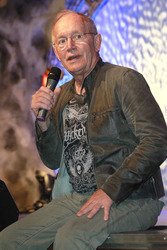 Lance Henriksen