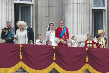 Prinz Charles und Camilla, Eliza Lopes, Margarita Armstrong-Jones, Grace Van Cutsem, Prinz William und Prinzessin Catherine, Lady Louise Windsor, Tom Pettifer, William Lowther-Pinkerton, Queen Elizabeth und Prinz Philip