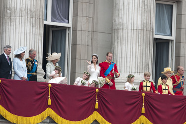 Michael und Carole Midleton, Prinz Charles und Camilla, Eliza Lopes, Margarita Armstrong-Jones, Grace Van Cutsem, Prinz William und Prinzessin Catherine, Lady Louise Windsor, Tom Pettifer, William Lowther-Pinkerton, Queen Elizabeth und Prinz Philip