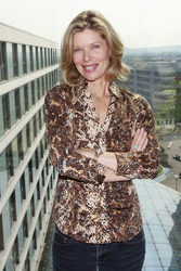 Kate Vernon