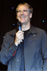 Scott Bakula
