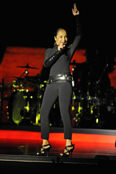 Sade Adu