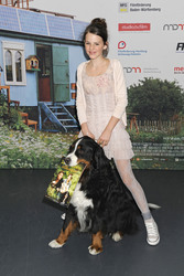 Ruby O. Fee, Hund Keks