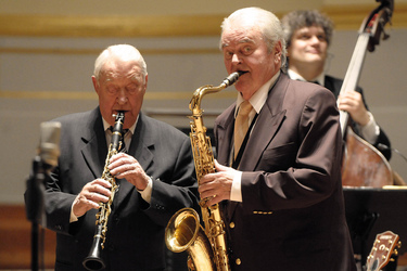 Hugo Strasser, Max Greger