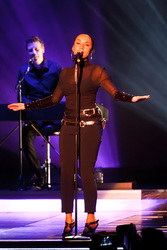 Sade Adu