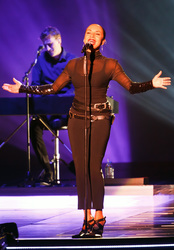 Sade Adu