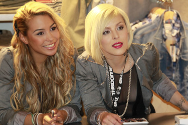 Ronja Hilbig, Leonore 'Leo' Bartsch (Queensberry)