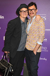 Rolf Scheider mit Ehemann Julien Peltier