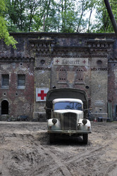 Am Filmset von 'Unsere Mütter, unsere Väter'