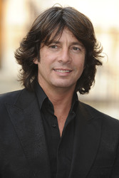 Laurence Llewelyn-Bowen