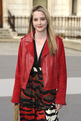 Daisy De Villeneuve
