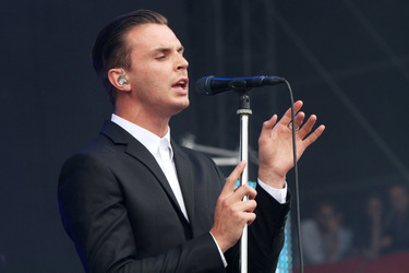Theo Hutchcraft (Hurts)