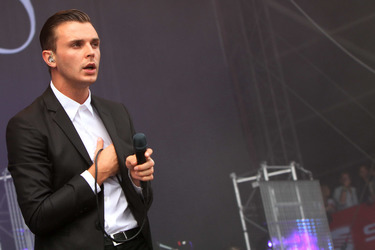 Theo Hutchcraft (Hurts)