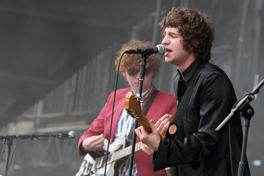 Hugh Harris, Luke Pritchard (The Kooks)