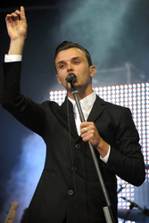 Theo Hutchcraft (Hurts)