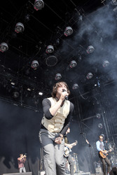 Tom Higgenson (Plain White T's)