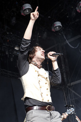 Tom Higgenson (Plain White T's)